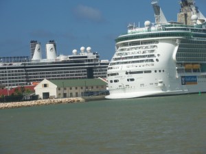 2 cruise ships